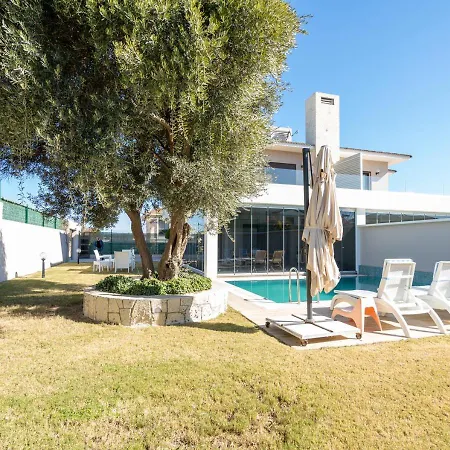 With Large Garden In Izmir, - Awz 109 빌라